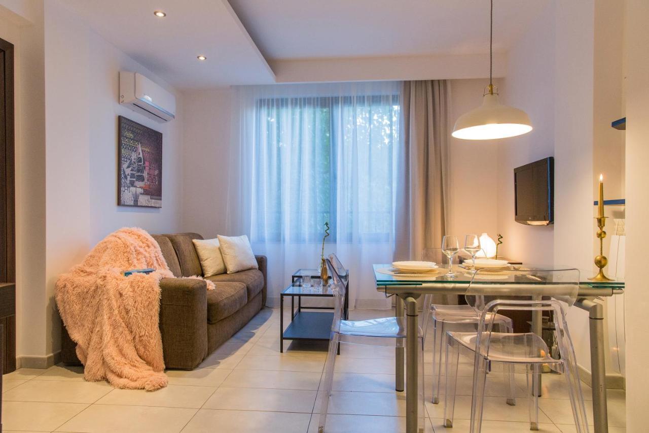 One Love Metropolitan Apartment Bucarest Esterno foto