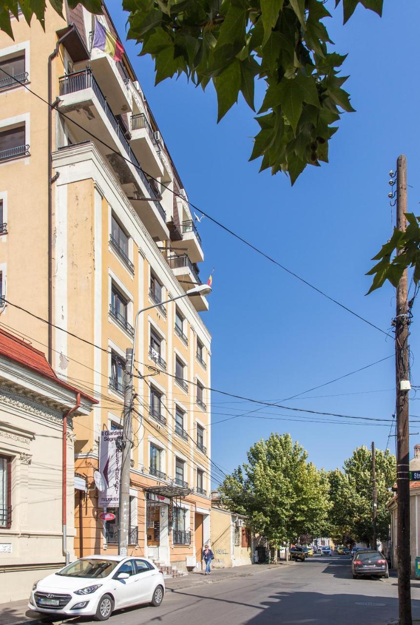 One Love Metropolitan Apartment Bucarest Esterno foto
