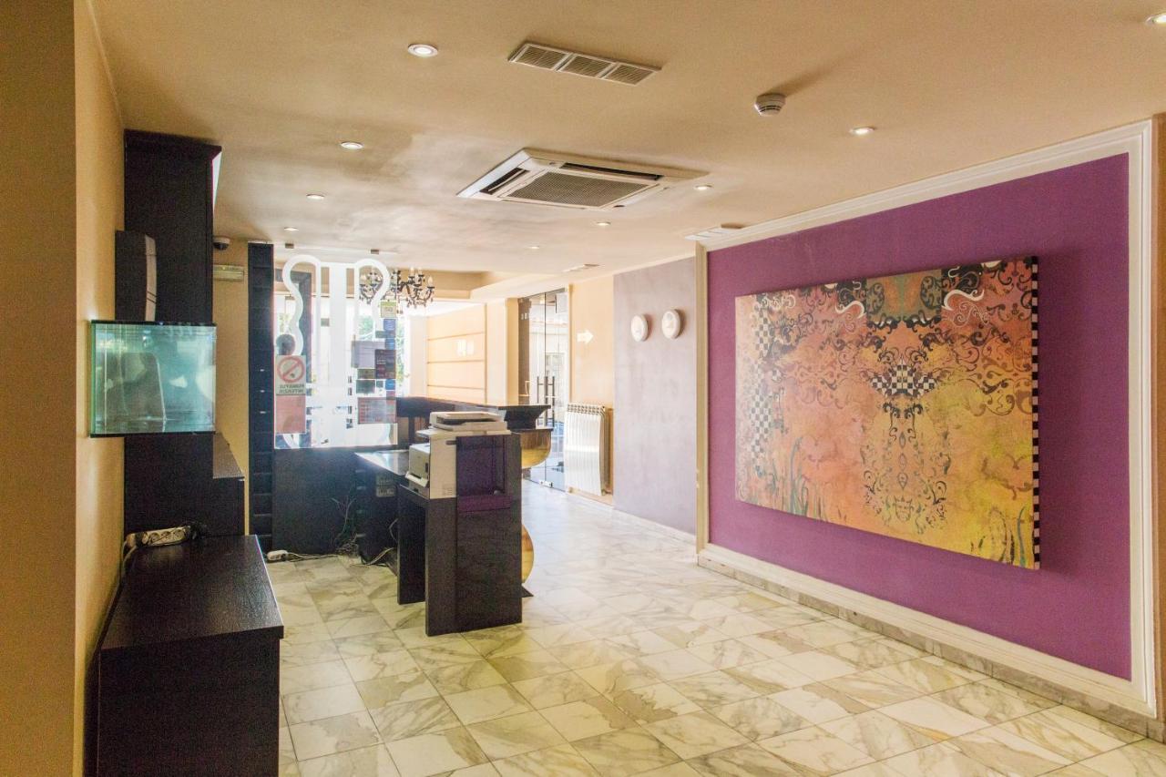One Love Metropolitan Apartment Bucarest Esterno foto